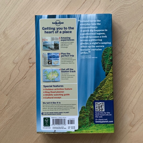 3/$25 - Iceland Lonely Planet Book 📚 - Picture 3 of 5
